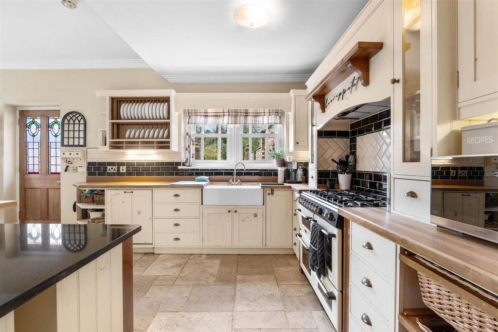 White Hill, Kinver, Stourbridge 4 bed end of terrace house for sale £