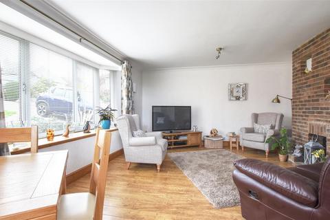 32 Broad View, Bexhill-on-sea, TN39 4HW