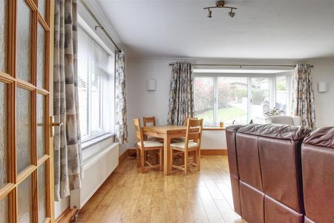 32 Broad View, Bexhill-on-sea, TN39 4HW