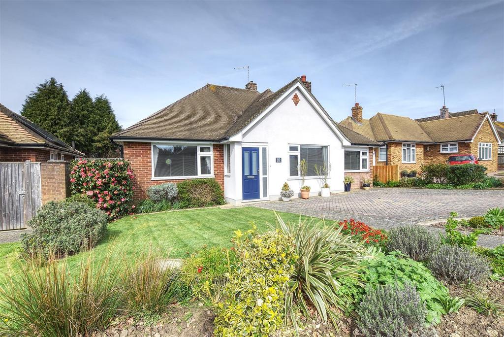 Birkdale, BexhillOnSea 2 bed detached bungalow for sale £514,500