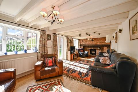 6 bedroom detached house for sale - Westergate Street, Westergate, Chichester