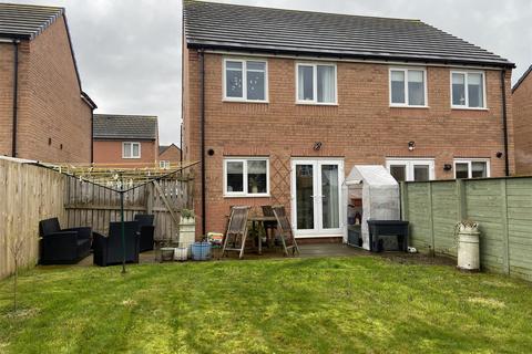 22 Calder Close, Mirfield, WF14 8JG