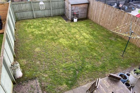 22 Calder Close, Mirfield, WF14 8JG
