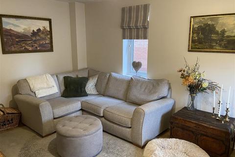 22 Calder Close, Mirfield, WF14 8JG