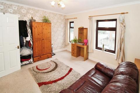 2 bedroom terraced house for sale, Lawford Road, Rugby CV21