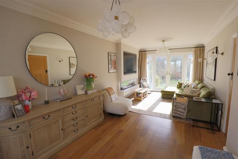 4 bedroom detached house for sale, Glan Yr Afon, Pontyclun, Rhondda Cynon Taff, CF72 9BJ