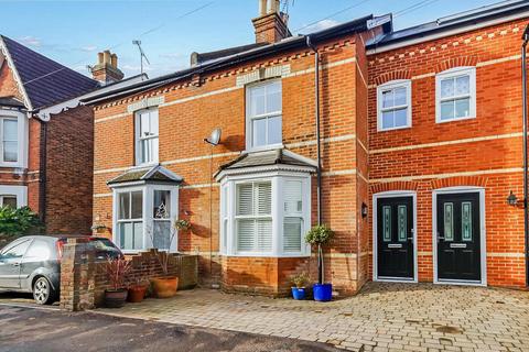 4 bedroom terraced house for sale - Arthur Road, Horsham