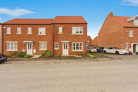 3 bedroom semi-detached house for sale - Thornton Road, York