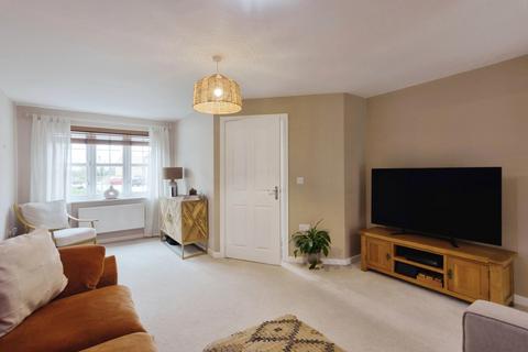 3 bedroom semi-detached house for sale - Thornton Road, York