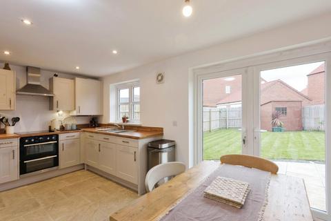 3 bedroom semi-detached house for sale, Thornton Road, York