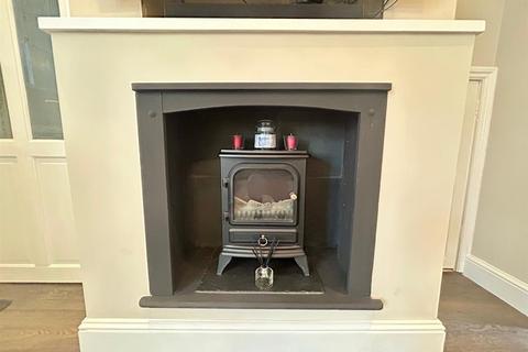 53 Barfields, Loughton, IG10 3JH