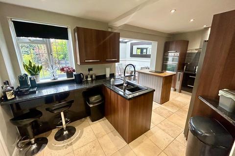 53 Barfields, Loughton, IG10 3JH