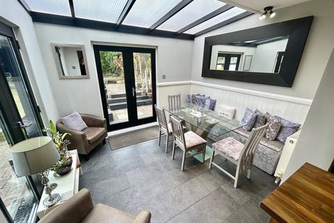 53 Barfields, Loughton, IG10 3JH