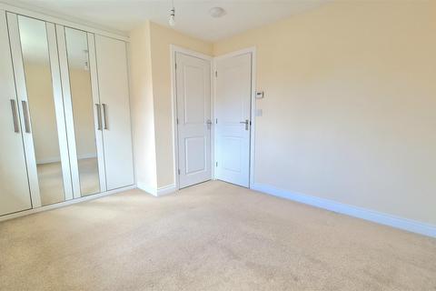 1 Wortham Close, Great Denham, Bedford, MK40 4RU