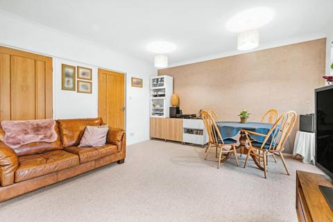 2 bedroom apartment for sale - Riseborough House, Rawcliffe Lane, York