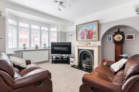 62 Kingsbridge Road, Morden, SM4 4QB