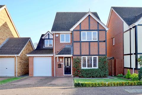 4 bedroom detached house for sale, Chamberlain Way, St Neots, Cambridgeshire PE19