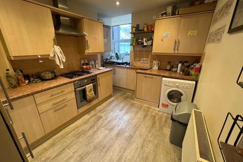 1 bedroom in a house share to rent - Albany Road, Chorlton-cum-hardy, Manchester