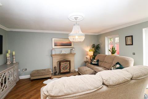 44 Chineham Close, Fleet, GU51 1BF