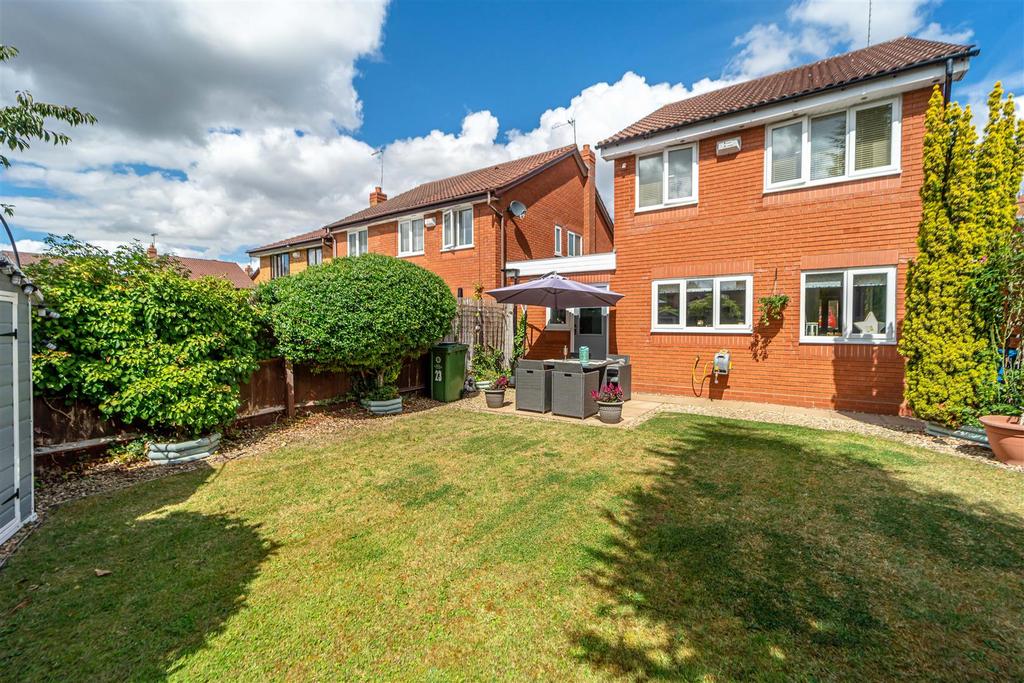 23 Penleigh Gardens 004.jpg