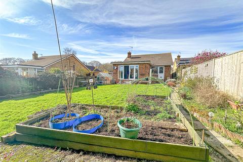 3 bedroom detached bungalow for sale, Ghyllside Avenue, Hastings