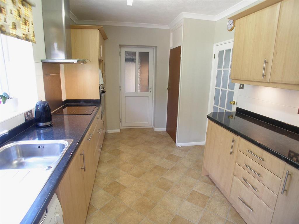 Fitted Kitchen