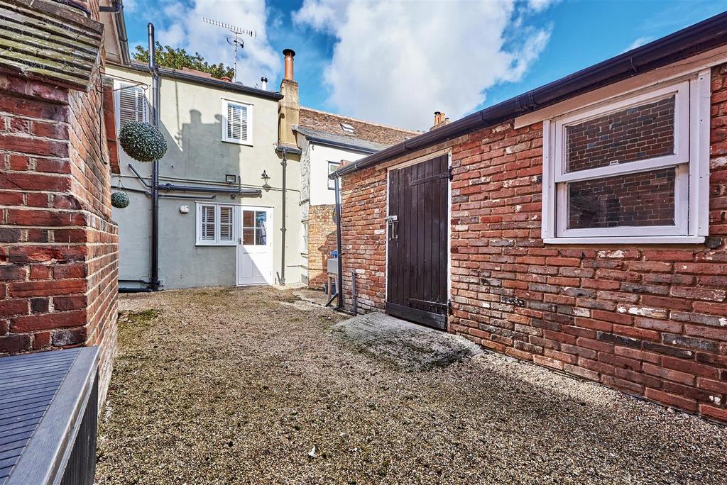 Rear Courtyard