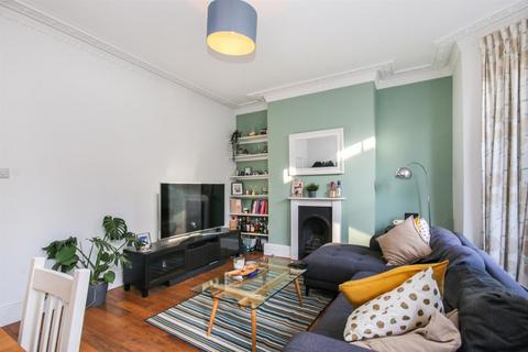 3 bedroom flat to rent, Fairbridge Road, London N19