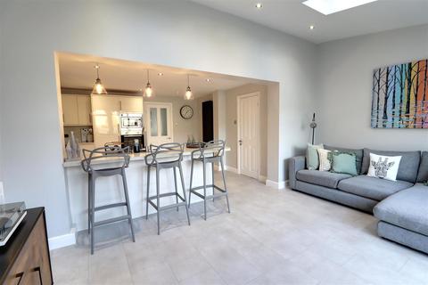 5 Brook Close, Crewe, CW1 6HR