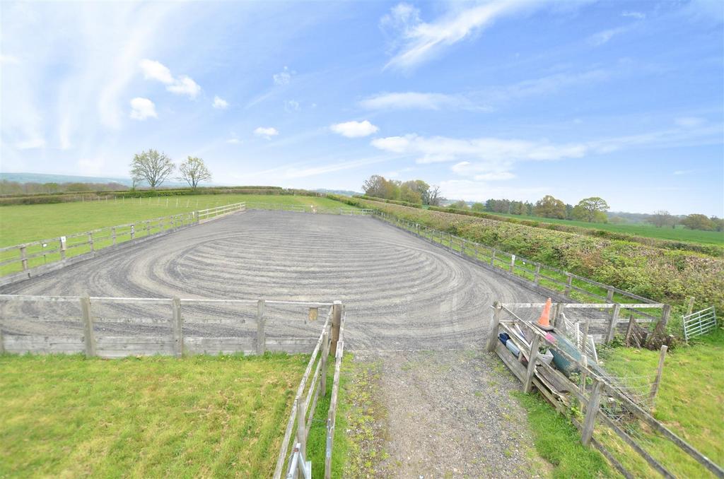 Adams Lane, Mill Corner, Northiam TN31 3 bed equestrian property - £950,000