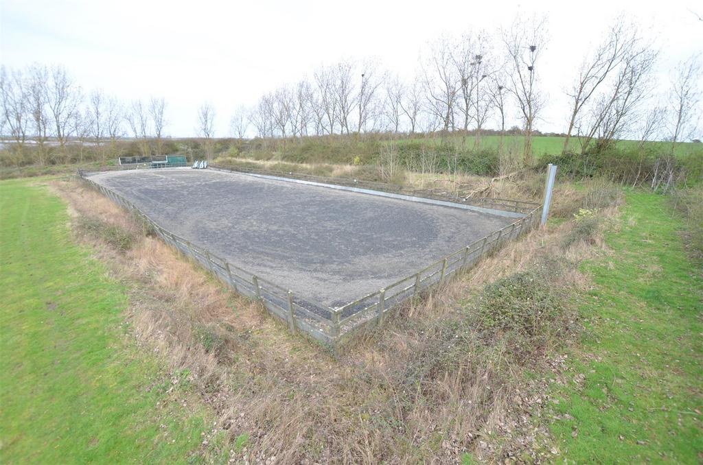 60m x 20m Arena.JPG