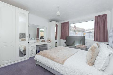 2 bedroom detached bungalow for sale, Ullswater Road, Sompting, Lancing