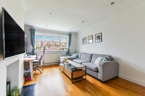 68 Stonecot Hill, Sutton, SM3 9HE