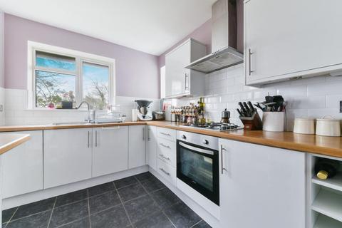 68 Stonecot Hill, Sutton, SM3 9HE