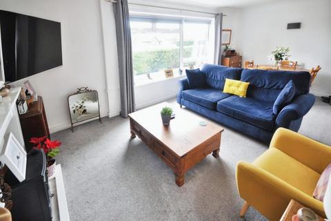 2 bedroom flat for sale - Queens Road, Exeter