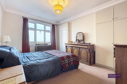 197 Alexandra Park Road, London, N22 7BJ