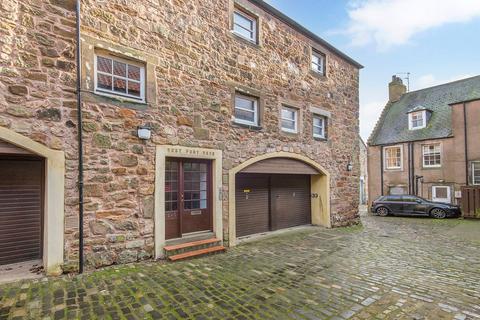 3 bedroom flat for sale, South Street, St Andrews, KY16
