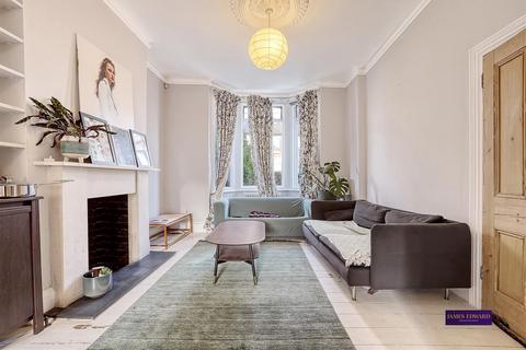 65 Romilly Road, London, N4 2QY