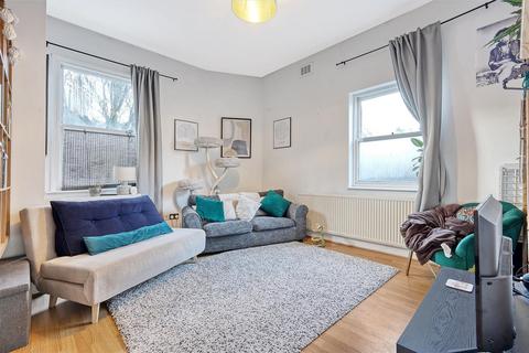 2 bedroom flat for sale, Drayton Park, London N5