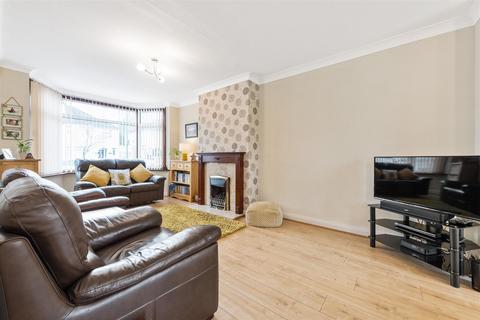 19 Barrington Road, Solihull, B92 8DP