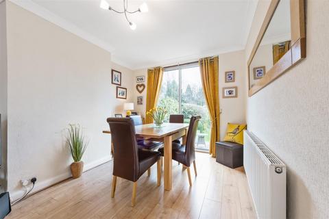 19 Barrington Road, Solihull, B92 8DP