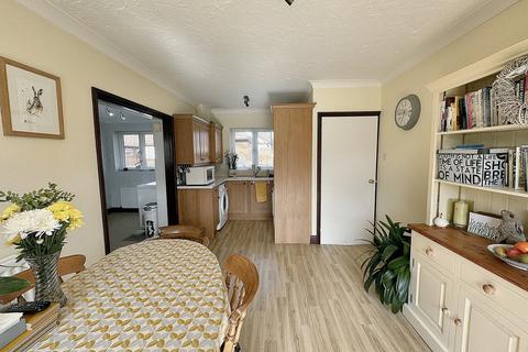 14 The Maples, Rushmere St Andrew, Ipswich, IP4 5RW