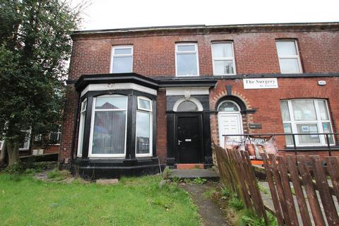Studio to rent - Bradford Street, Bolton BL2