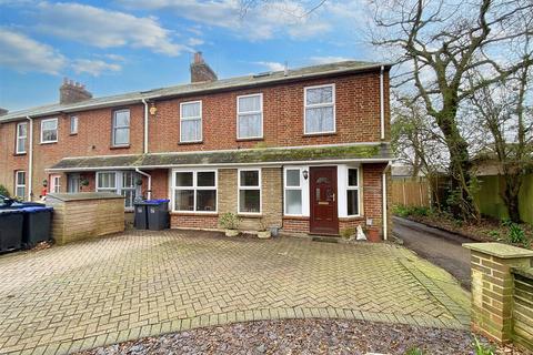 3 bedroom end of terrace house for sale - Pond Lane, Worthing