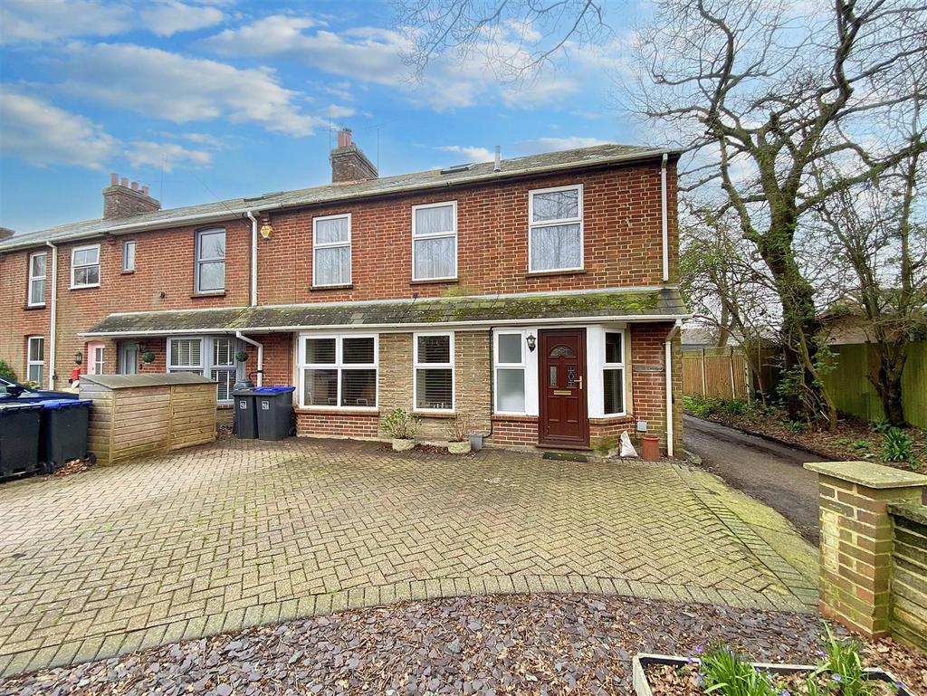 Pond Lane, Worthing 3 bed end of terrace house for sale £425,000