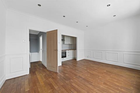 2 bedroom apartment to rent - Norman Road, London E11