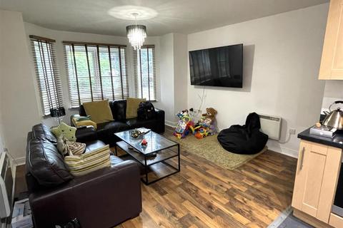 2 bedroom flat for sale, Roman Place, Oliver Close, Syston