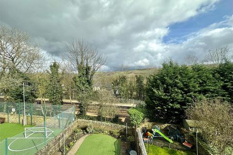 25 Buxton Road, Furness Vale, High Peak, SK23 7PQ