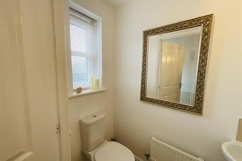 63 Dan Y Cwarre, Carway, Kidwelly, SA17 4JA