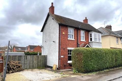 3 bedroom detached house for sale - Braybrooke Road, Desborough, Kettering